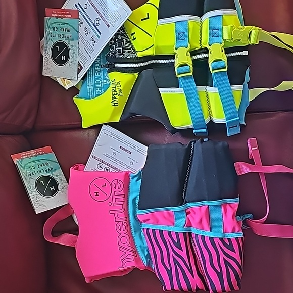 Hyperlite Child Life Vest- Blue/Yellow/Black| Size: 33lb-55lb  New With … - Picture 2 of 9